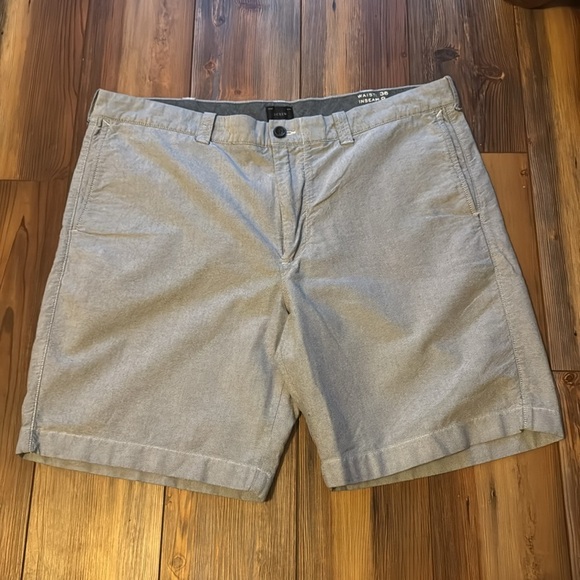 J. Crew shorts 9 inch inseam 38 - Picture 8 of 8